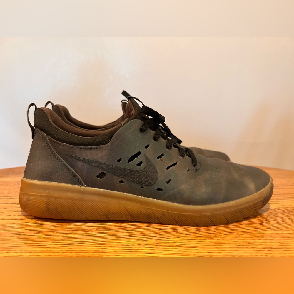Nike SB Zoom Nyjah Free Huston Premium Camo Gum Sole